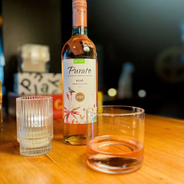 Wine down Wednesday presents: 

Purato Rose 
Bright pink color and lush characteristics of berries, fruit aromas and a dry mineral finish.

12.5 % alcohol
100% Nero d' avola
Organic, vegan need we say more?